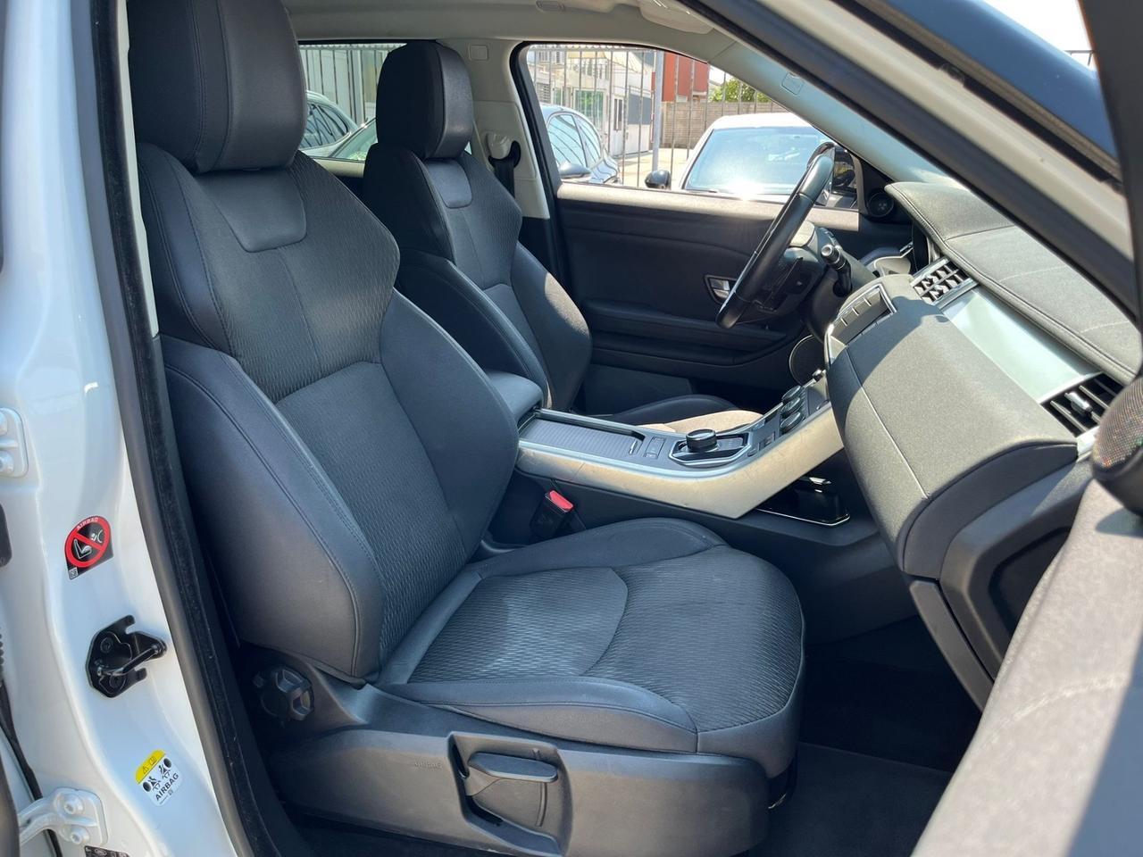Land Rover Range Evoque 2.0 TD4 150 CV 5p. Pure