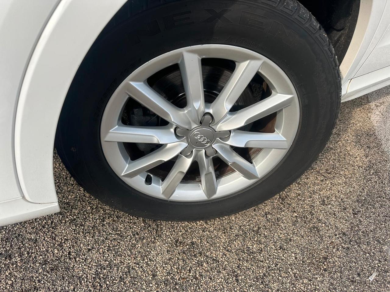 Audi Q3 2.0 TDI 150 CV Business