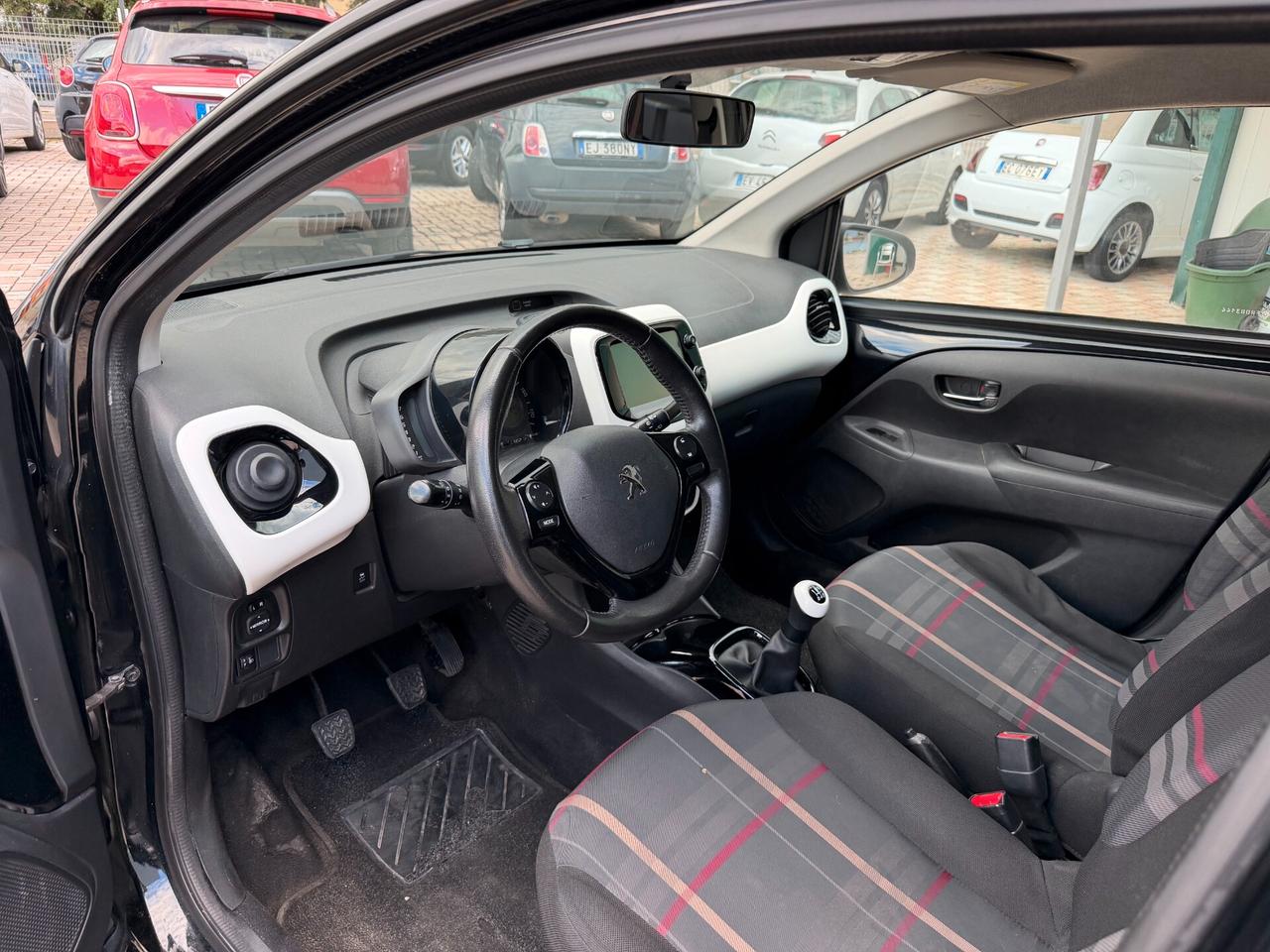 Peugeot 108 VTi 68 5 porte Allure