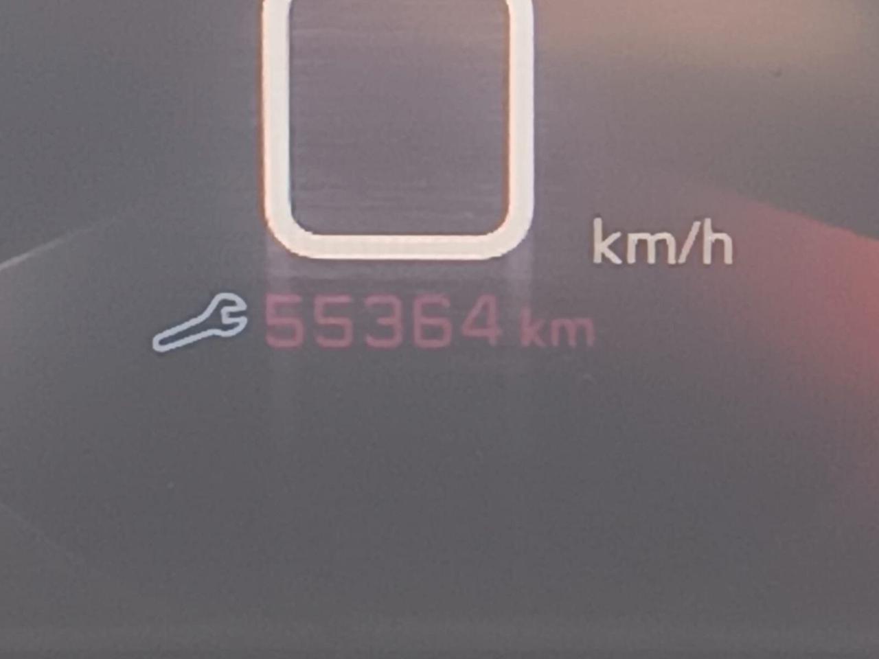 Peugeot 2008 BlueHDi 130 S&S EAT8 Allure Pack