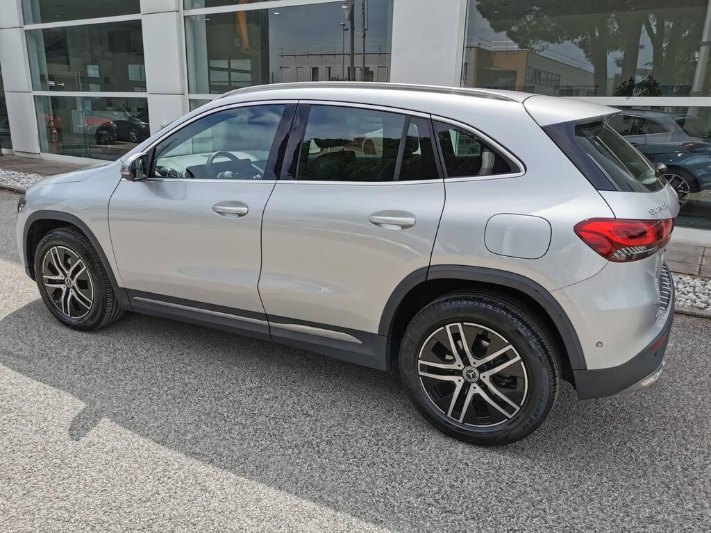 Mercedes GLA 180 180 D Sport Plus 8G-DCT