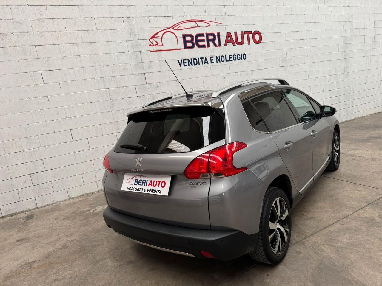 Peugeot 2008 cambio manuale