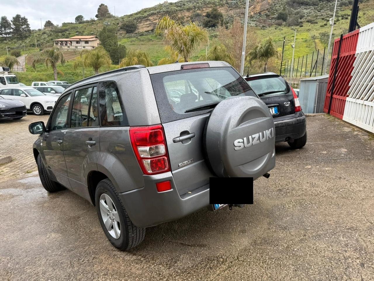 Suzuki Grand Vitara 1.9 DDiS 5 porte