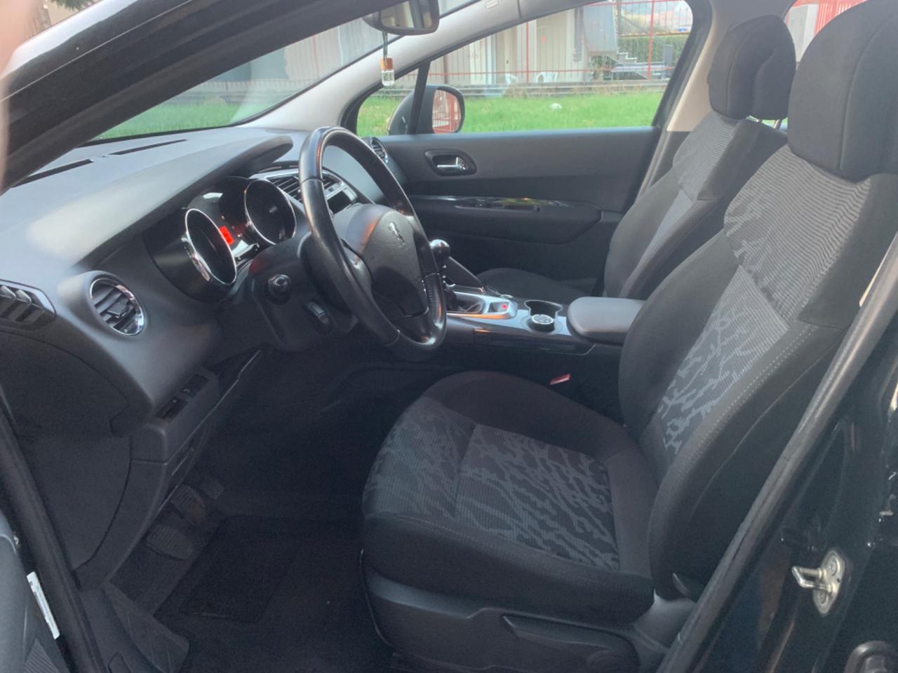 Peugeot 3008 2.0 HDi 150CV Business