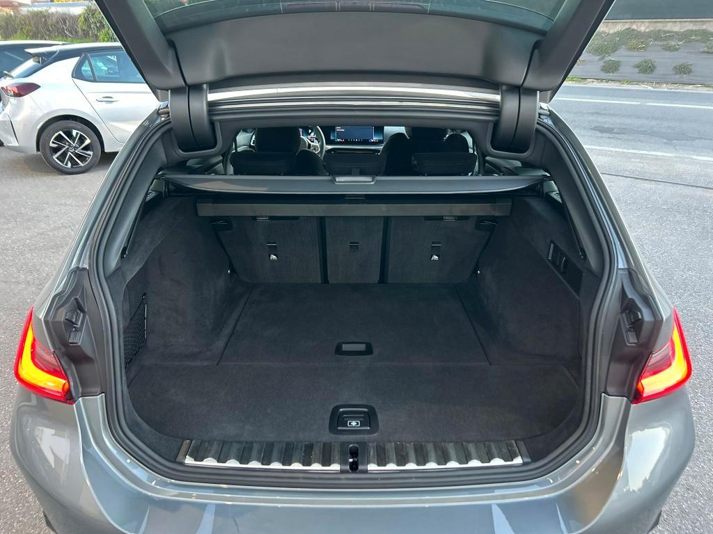 BMW 320 d Touring mhev 48V MSport Pro auto