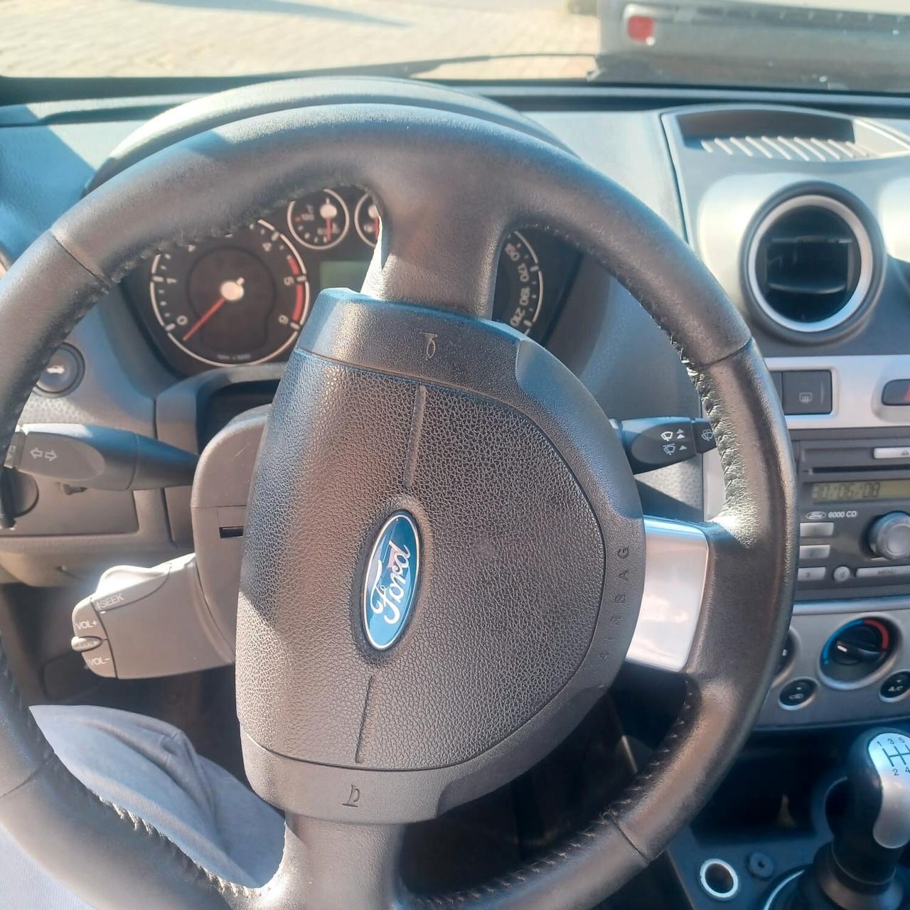 155.148 FIESTA 1.4 DCI NEOPATENTATI BEN CONSERVATA