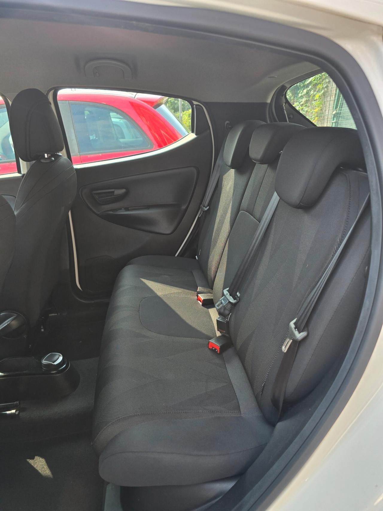 Lancia Ypsilon 1.2 69 CV 5 porte GPL Ecochic Platinum