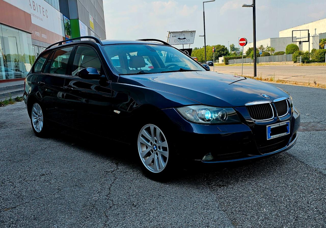 Bmw 320 320d cat Touring Attiva