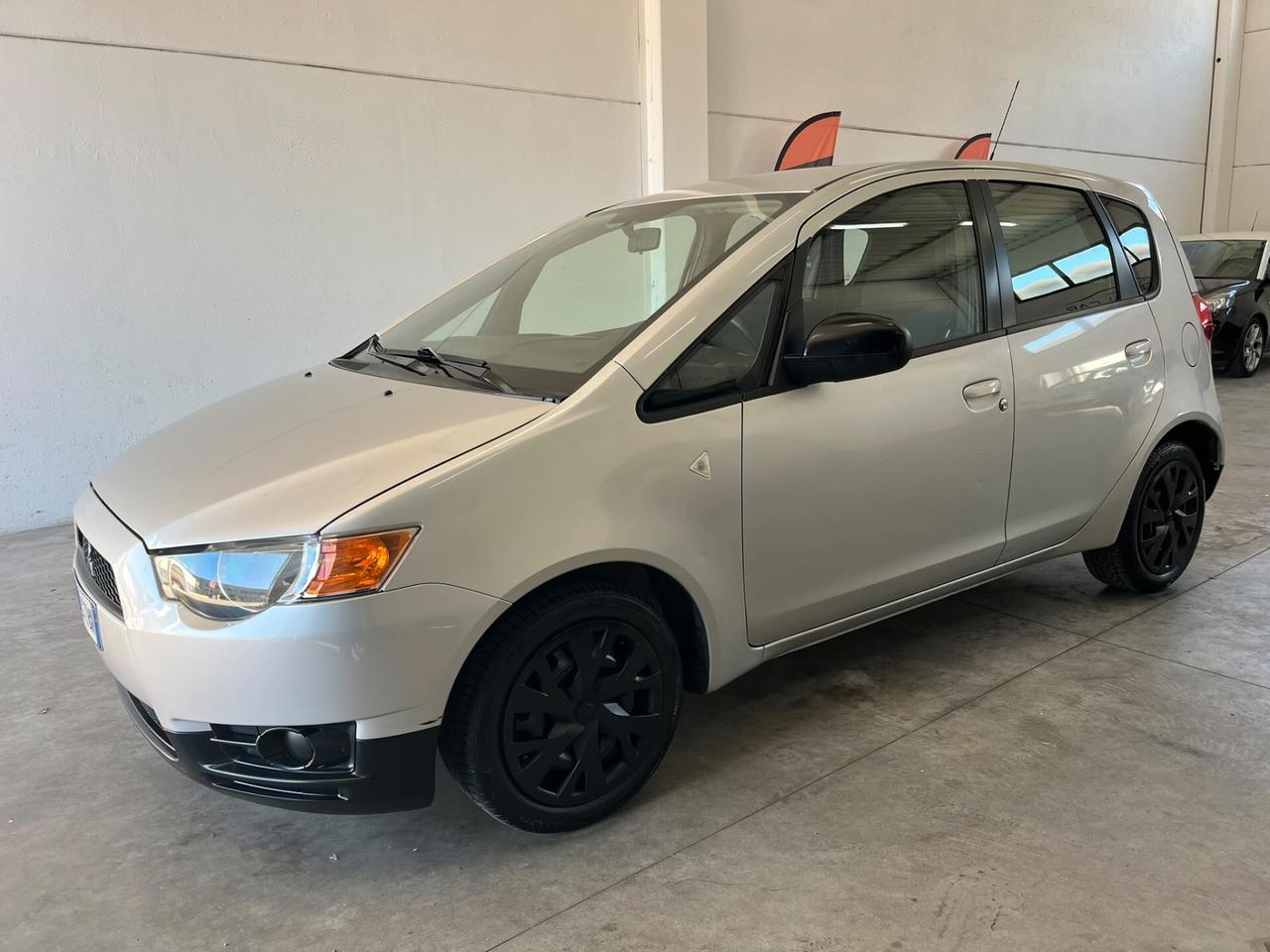 Mitsubishi Colt MITSUBISCHI 1.1 BENZINA