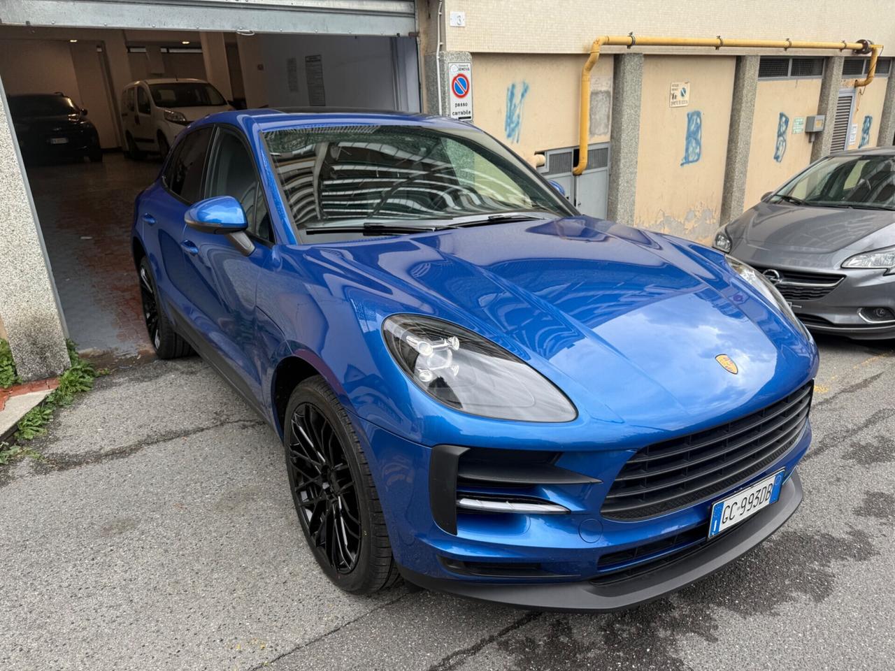 PORSCHE MACAN 2.0 ZAFFIRO CERCHI 21 TETTO SCARICHI