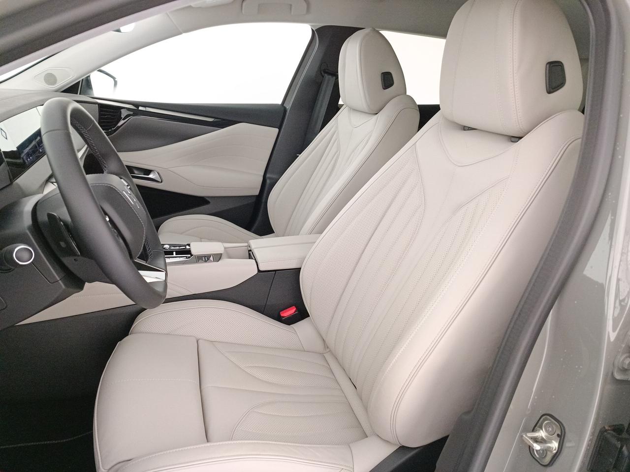 DS DS4 Esprit de Voyage E-TENSE 225cv