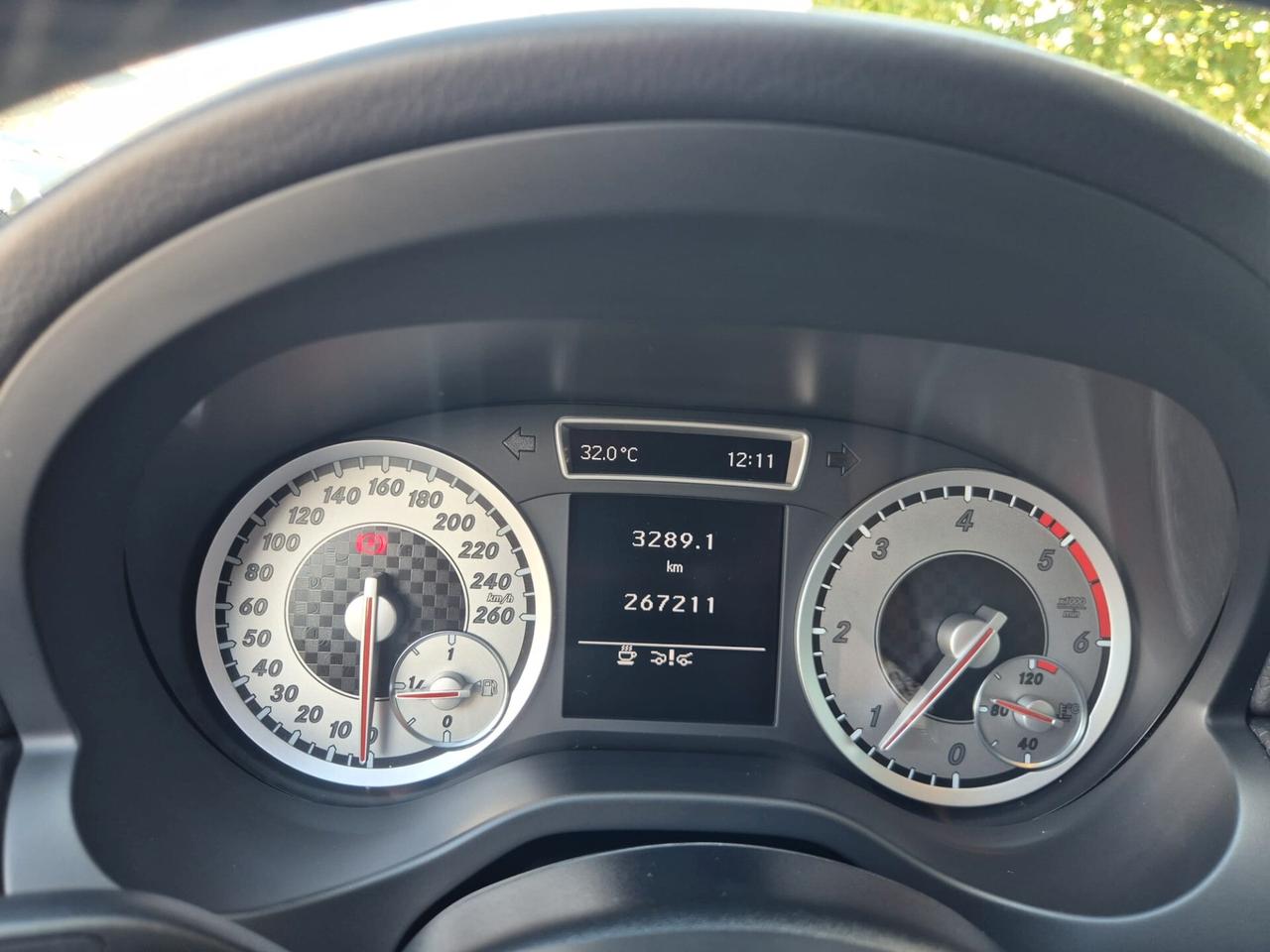 Mercedes-benz A 180 CDI BlueEFFICIENCY Automatic Sport