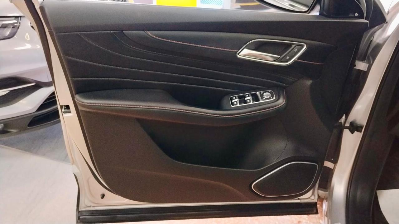 Mg EHS Plug-in Hybrid Luxury