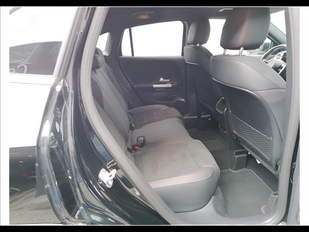 Mercedes-Benz GLA-H247 2023 - GLA 180 d AMG Line Advanced Plus auto