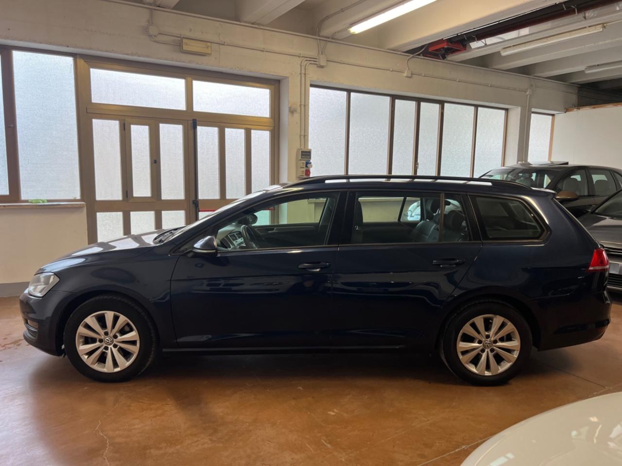 Volkswagen Golf Variant 1.6 TDI 105 CV DSG Highline BlueMotion Tech.