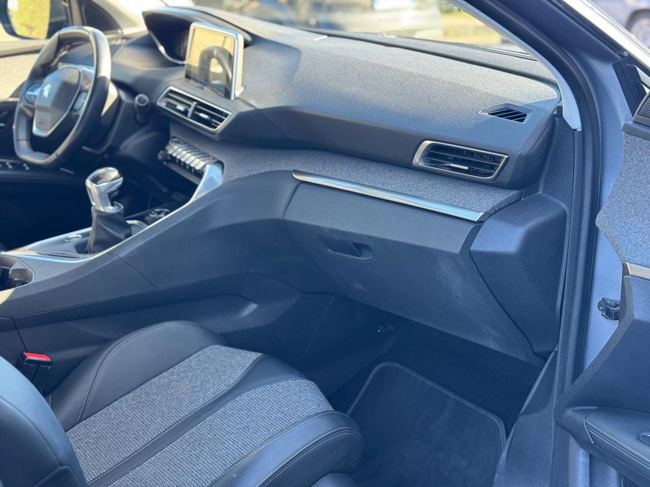 Peugeot 3008 Allure 1.2 PureTech 130 #9378