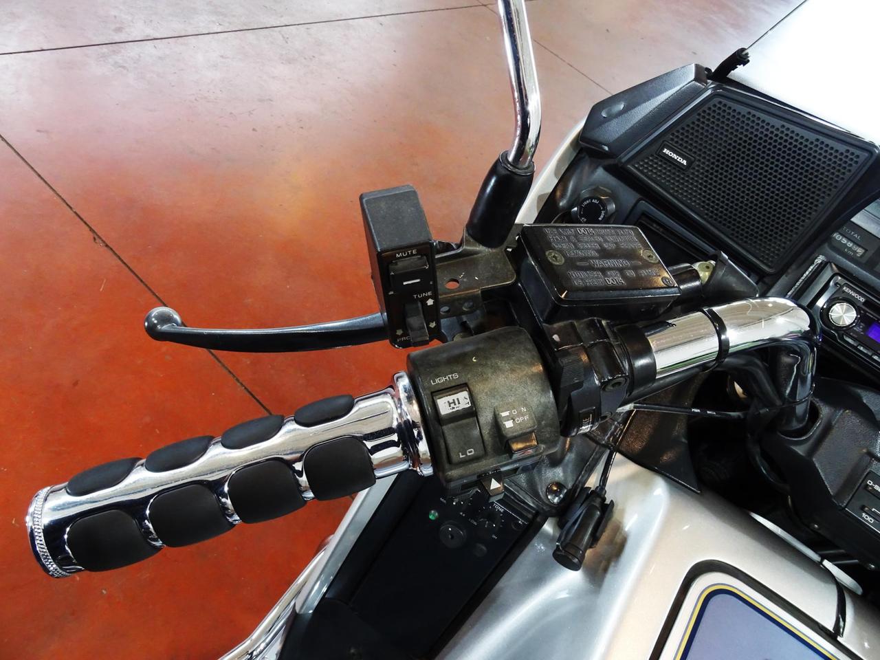 Honda GL 1200 Gold Wing Aspencade