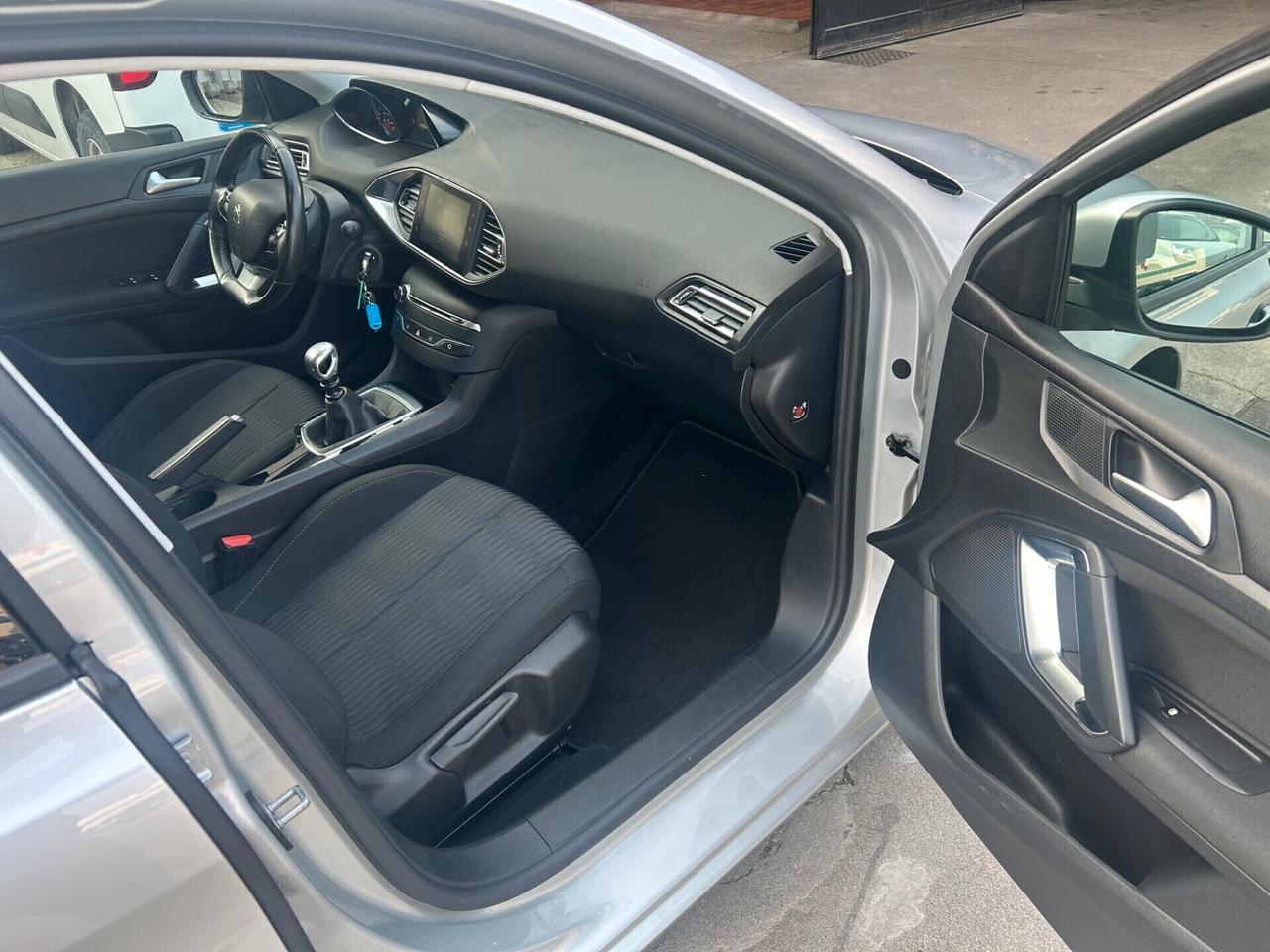 Peugeot 308 BlueHDi 120 S&S SW Business
