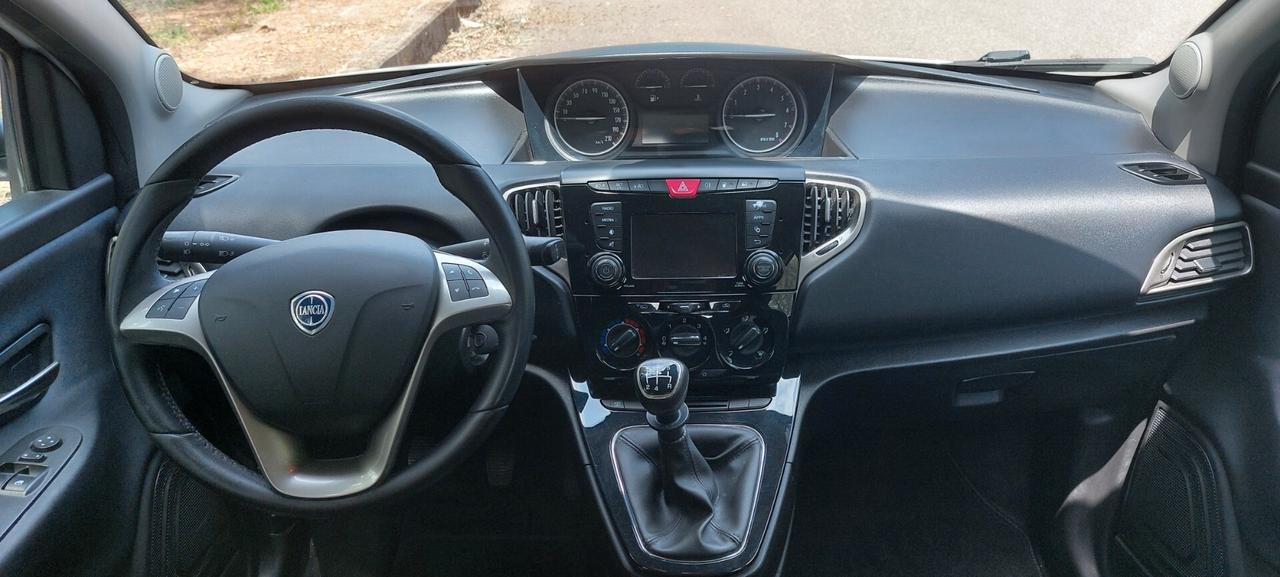 Lancia Ypsilon 1.2 69 CV 5 porte GPL Ecochic Gold