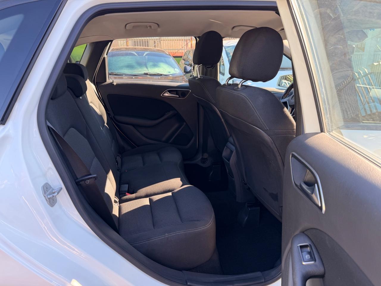 Mercedes-benz B 180 CDI Premium 2013 170.000 km