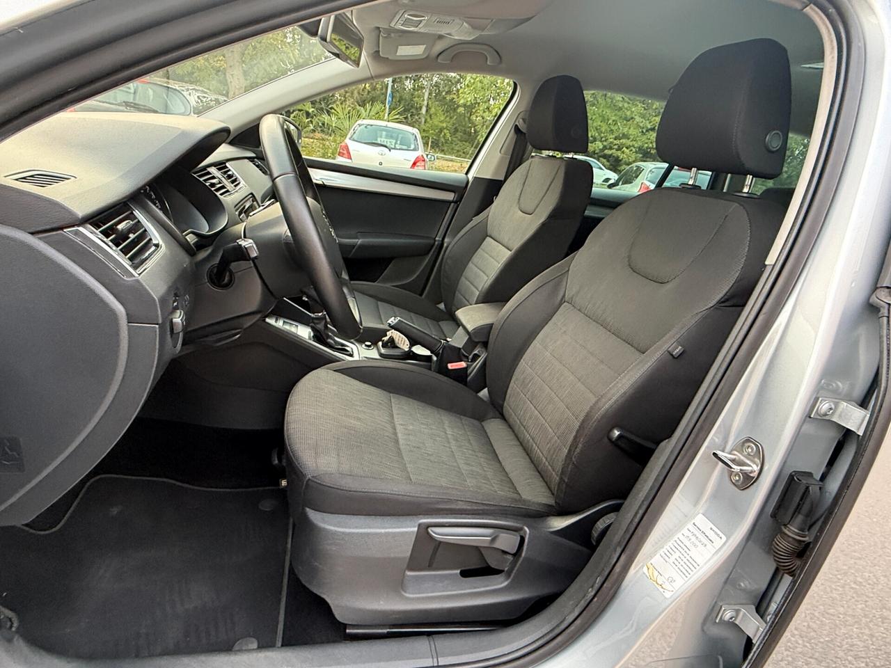 Skoda Octavia 1.6 TDI CR 105 CV DSG Wagon Executive