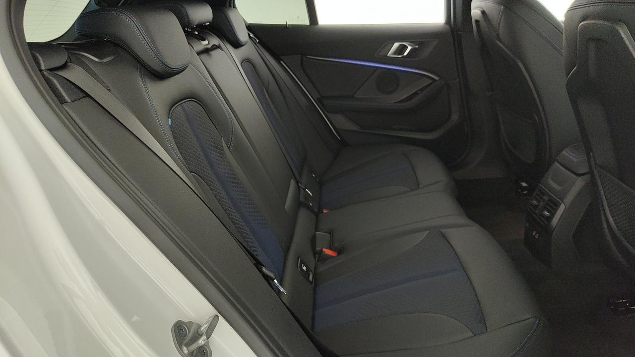 BMW Serie 1 F40 - 116d Msport auto