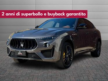 MASERATI Levante 3.8 V8 Trofeo 580cv auto