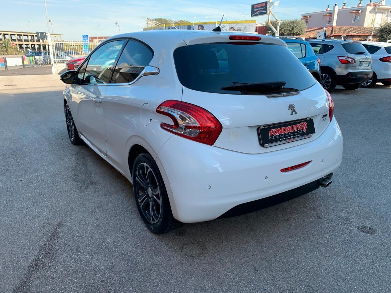 Peugeot 208 1.2 VTi 82 CV 3 porte Allure
