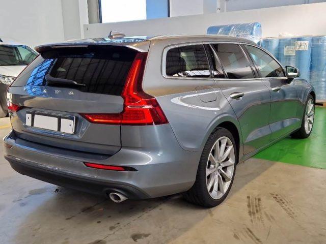 VOLVO V60 D3 Geartronic Momentum Business Pro N1