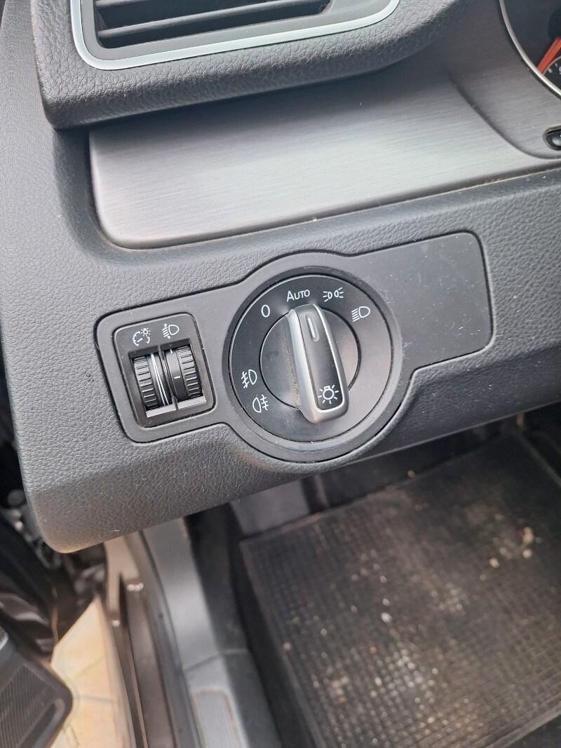 VOLKSWAGEN Passat 7ª serie Passat Var. Bs. 2.0...