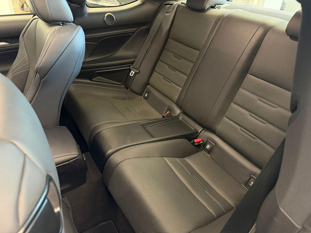 Lexus RC 300h HYBRID F SPORT