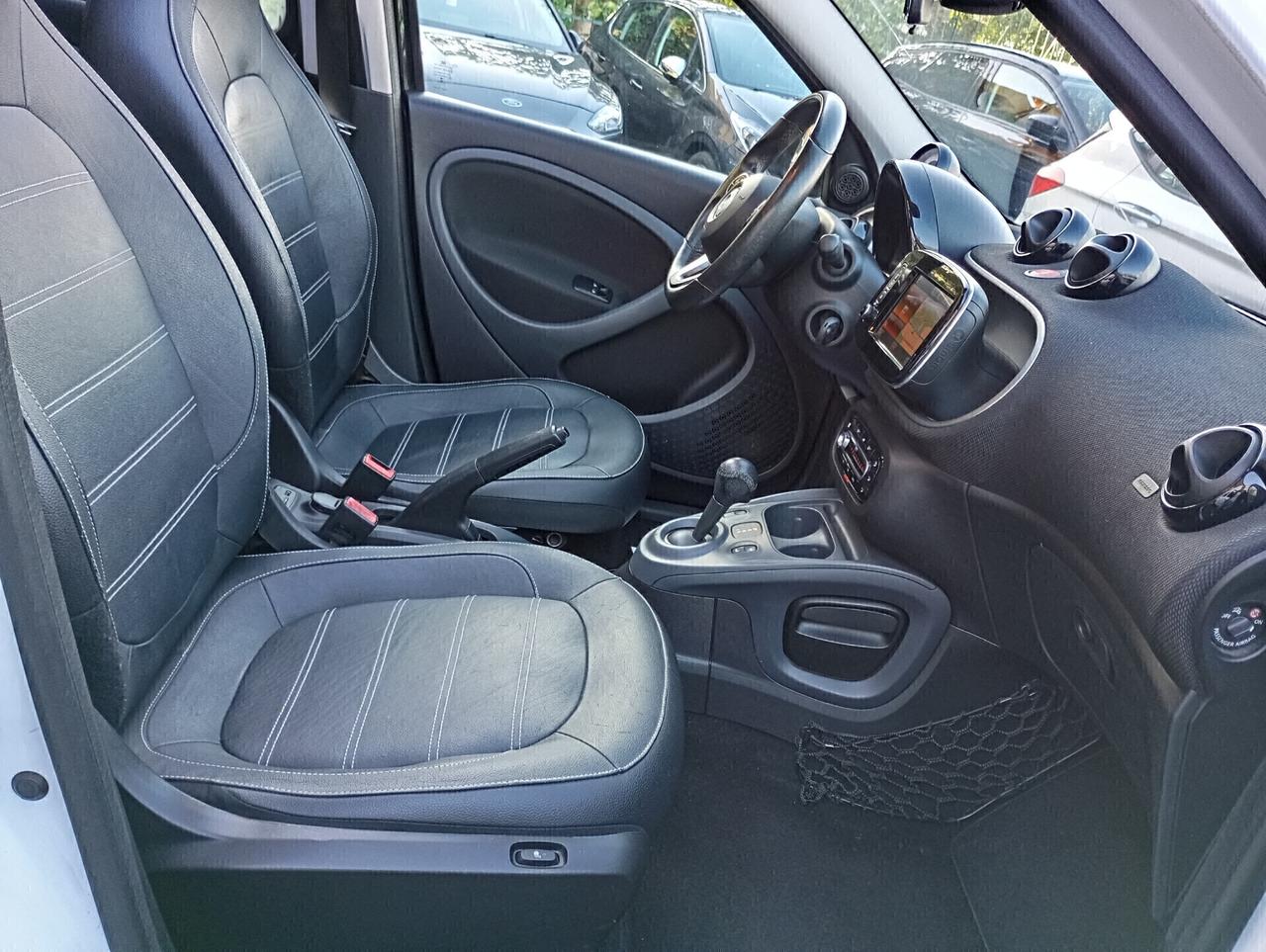Smart ForFour Cabrio 1.0 70CV Prime Aut.