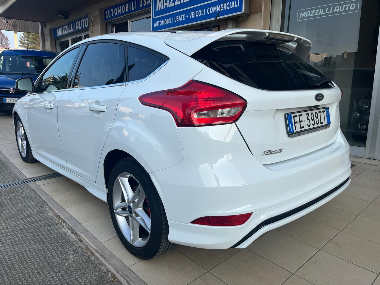 Ford Focus 1.5 TDCi 120 CV ST Line
