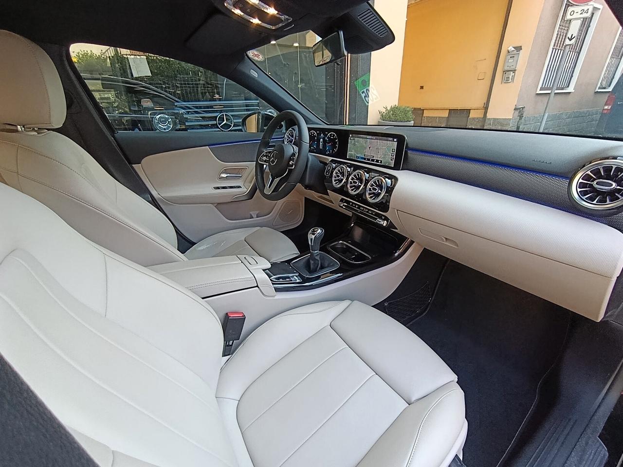 Mercedes-benz A 180 Sport Sedan Luci 64 colori/Navi/Pelle chiara