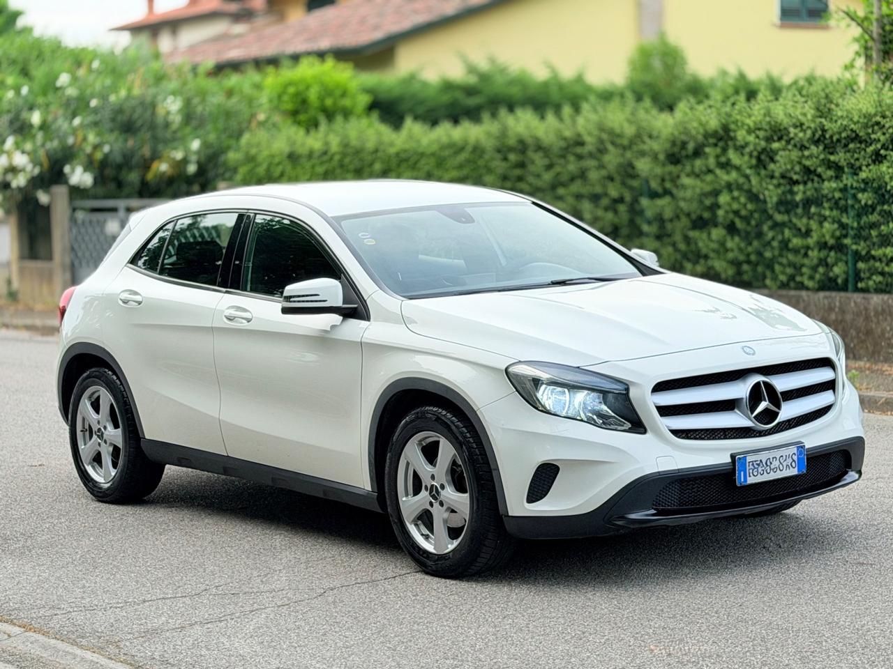 Mercedes-benz GLA 180 d Automatic Premium