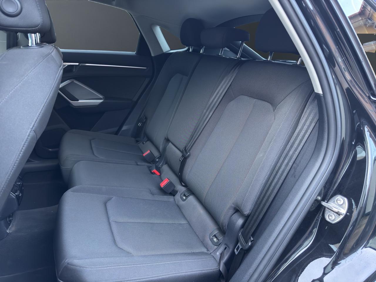 AUDI Q3 SPB 35 TDI S TRONIC IDENTITY BLACK - MY21