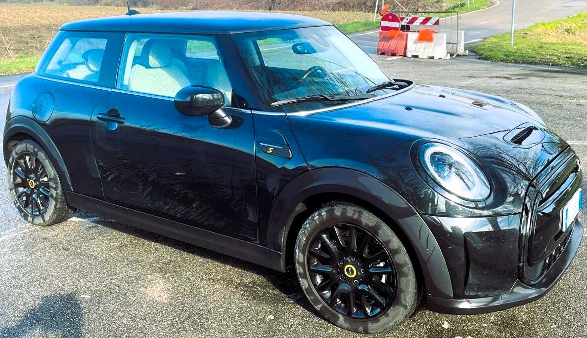 Mini Full Electric Cooper SE Yours