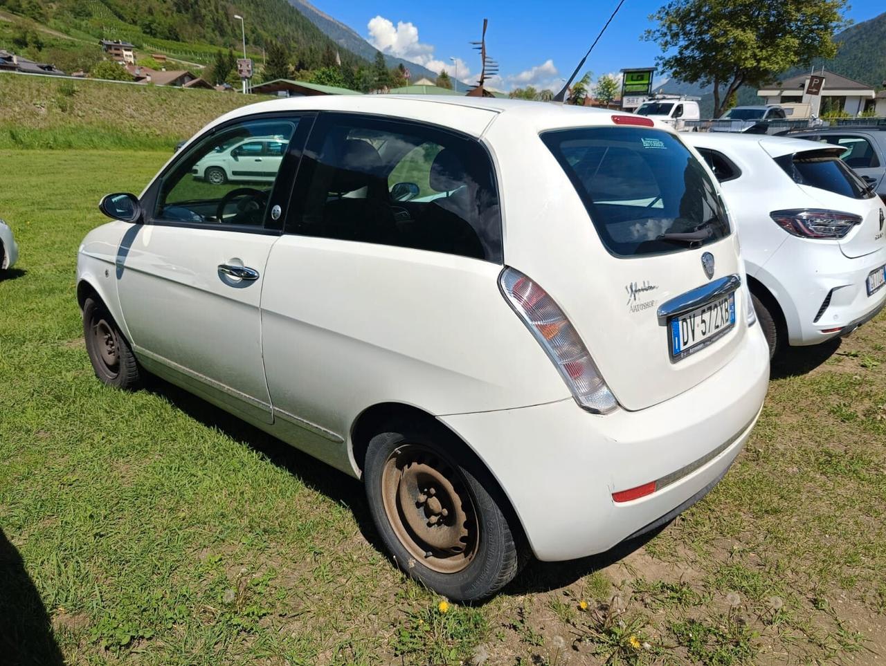 Lancia Ypsilon 1.4 Platino Ecochic GPL