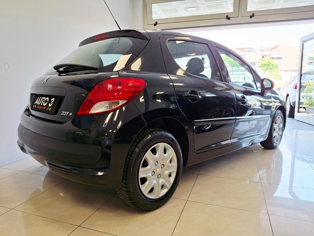 Peugeot 207 Plus 1.4 8V 75CV 5p. ECO GPL