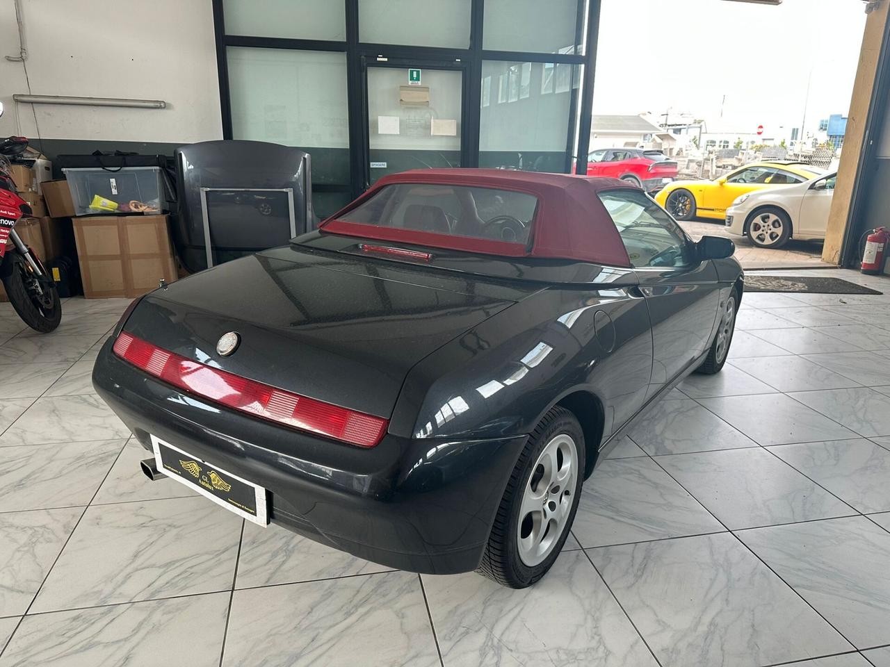 Alfa Romeo GTV Spider 2.0i 16V Twin Spark cat L