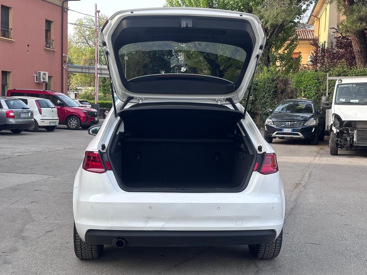 Audi A3 SPB 1.6 TDI clean diesel Ambition