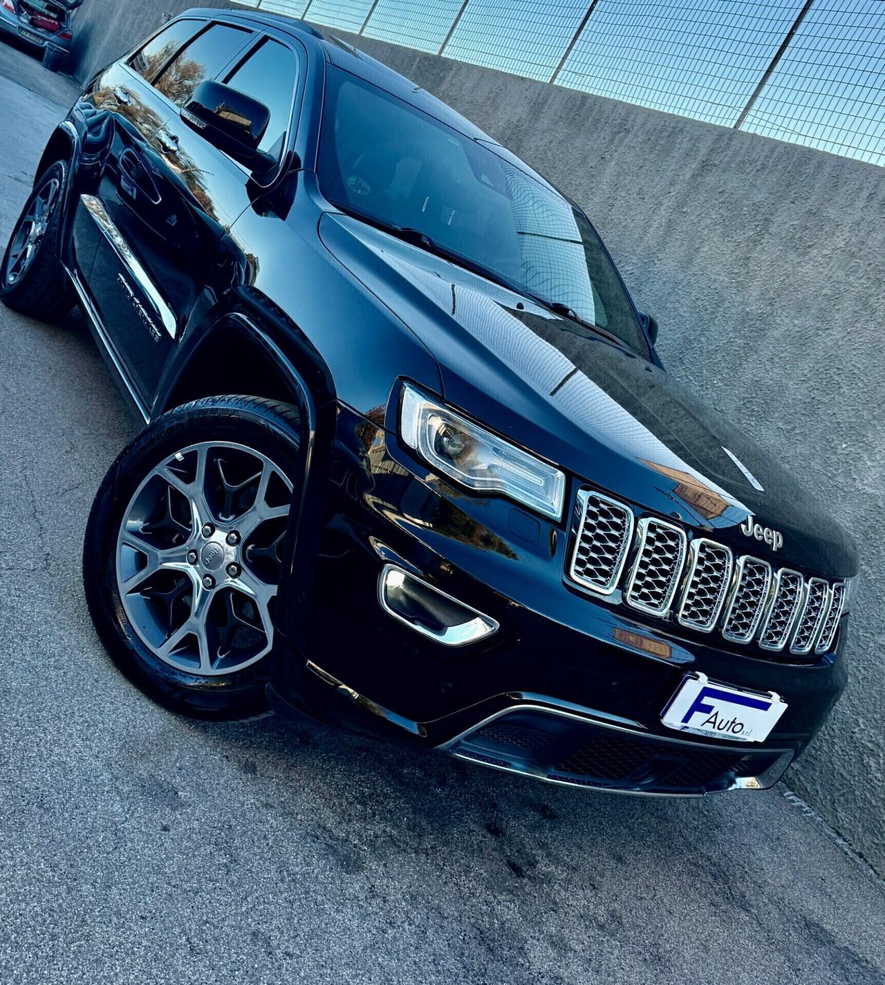 Jeep Grand Cherokee 3.0 V6 CRD 250 CV Multijet II OVERLAND