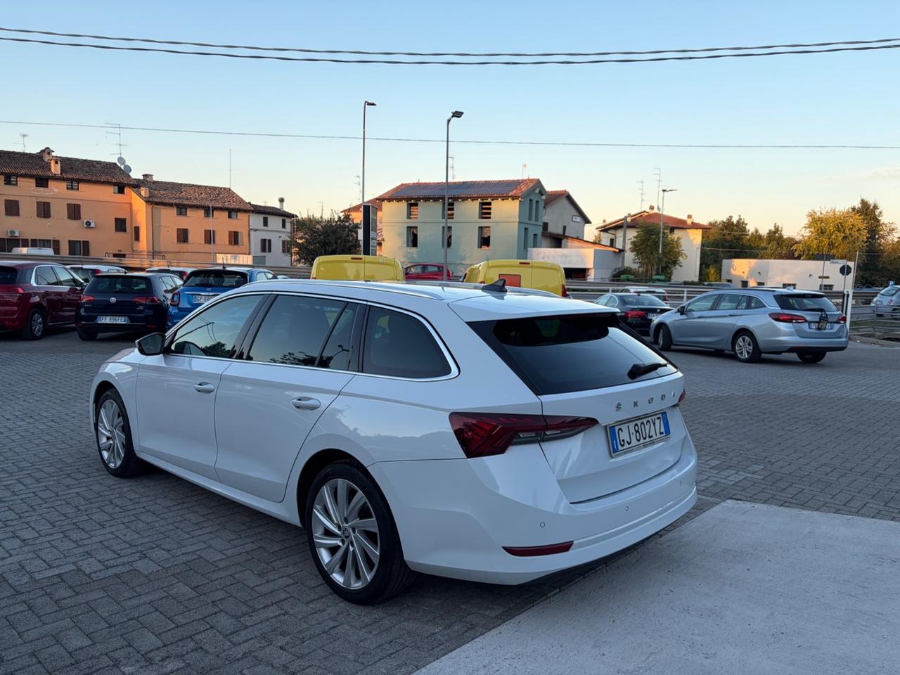 Skoda Octavia 2.0 TDI EVO SCR 150 CV DSG Wagon Executive
