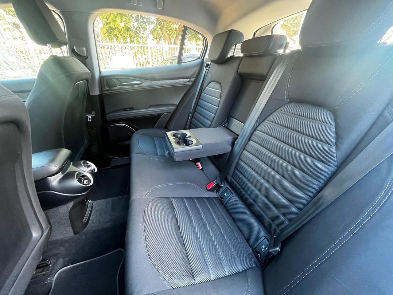 Alfa Romeo Stelvio 2.2 Turbodiesel 160 CV AT8 RWD Super Business