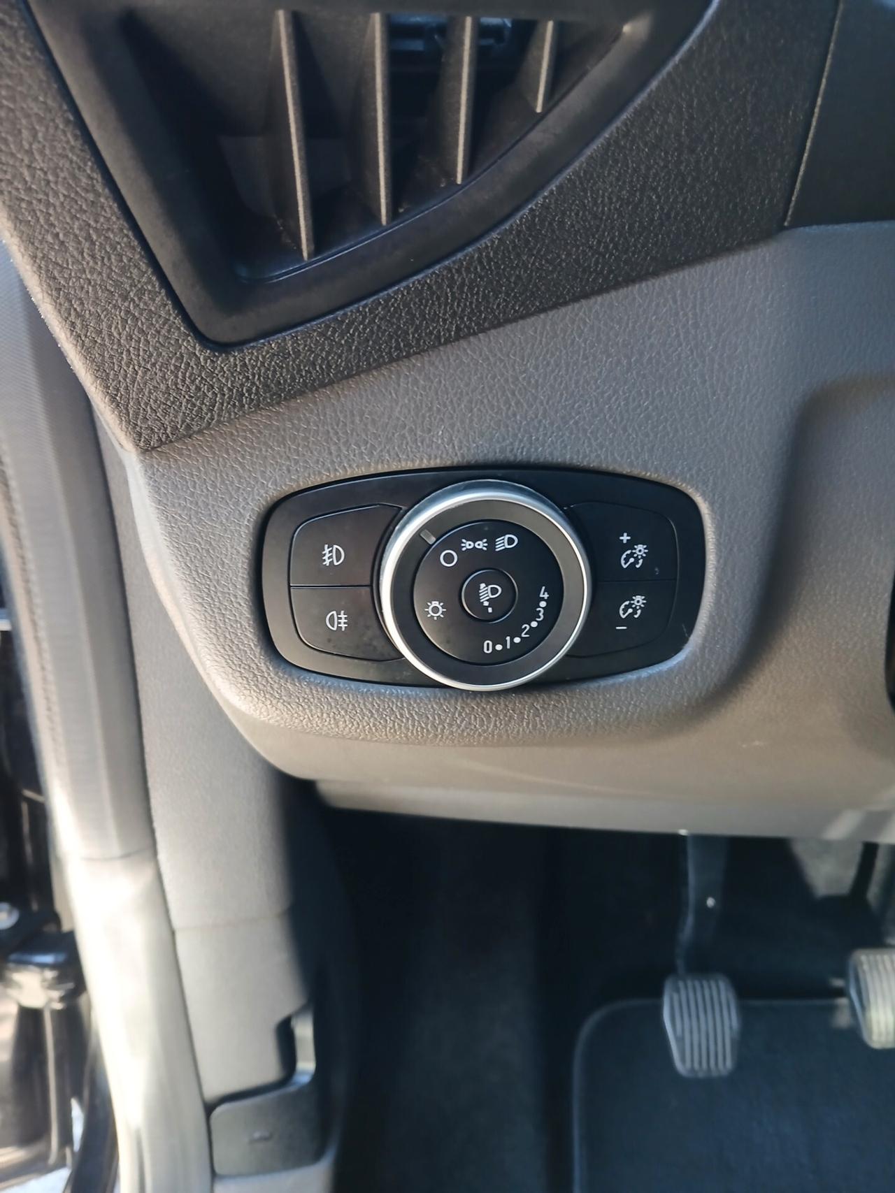 Ford Transit Connect 1.5 TDCi 120CV L2