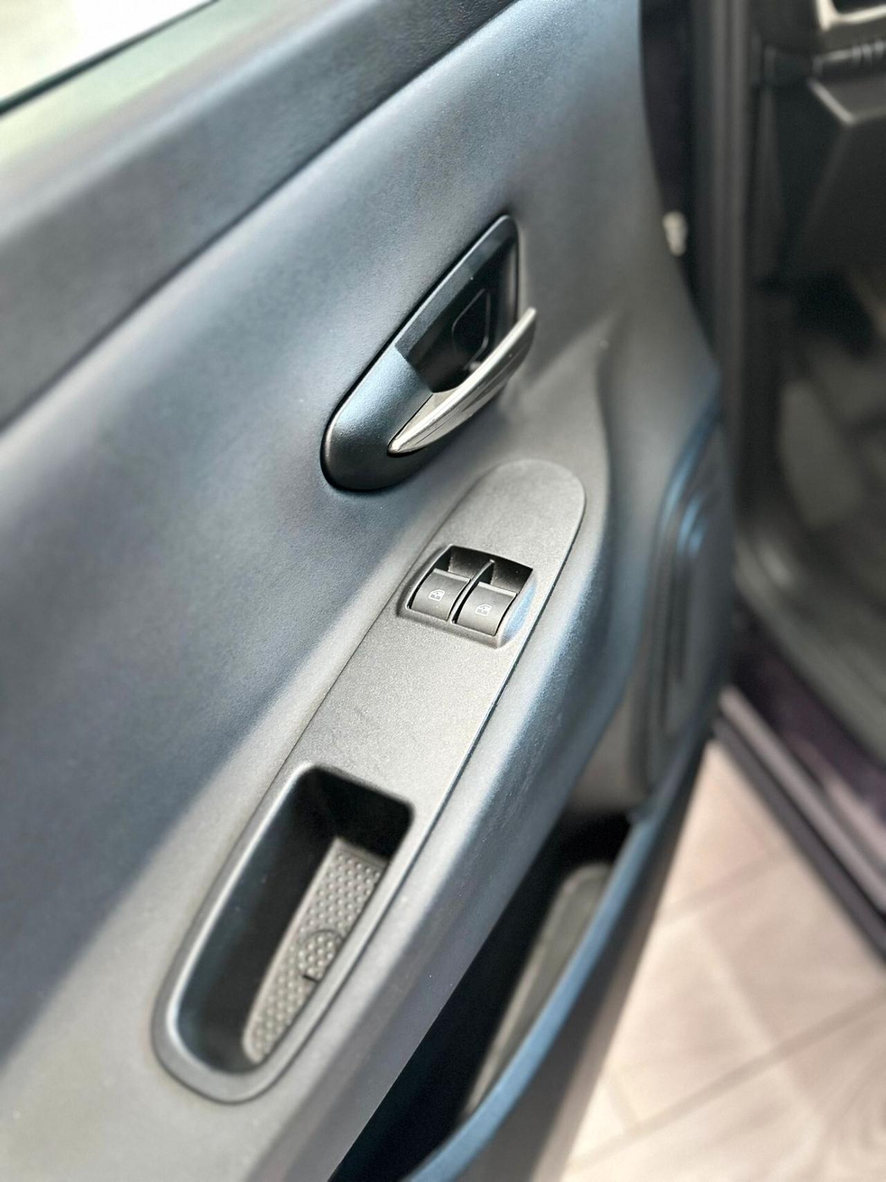Lancia Ypsilon 1.3 MJT 16V 95 CV 5 porte S&S Elefantino