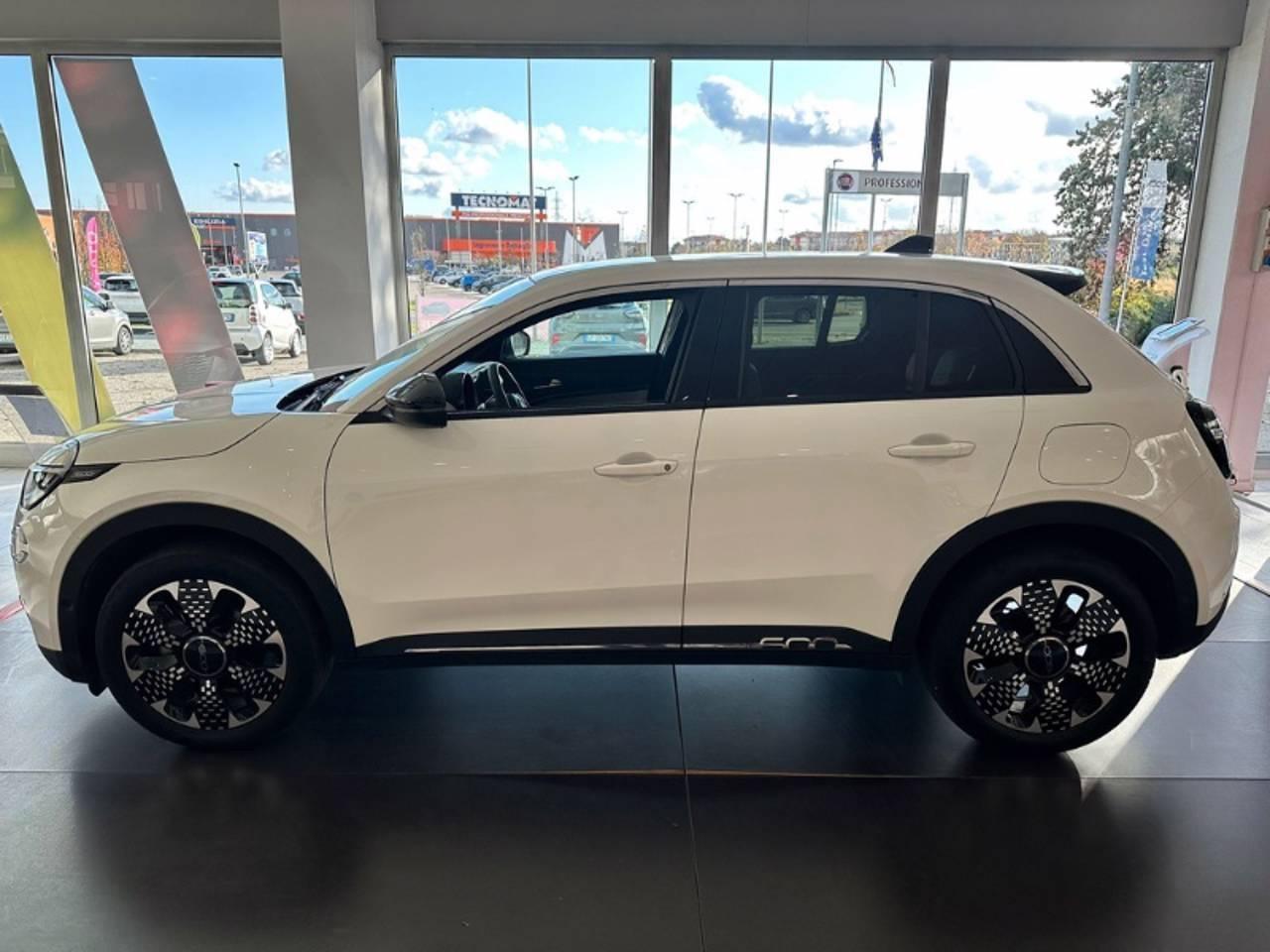 FIAT 600 IV 2023 - 600 1.2 hybrid La Prima 110cv auto