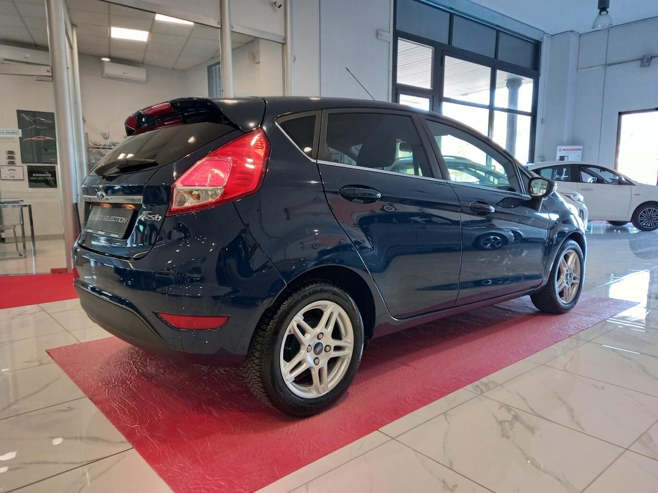 Ford Fiesta 1.4 5p. 40.000 Km GPL Titanium
