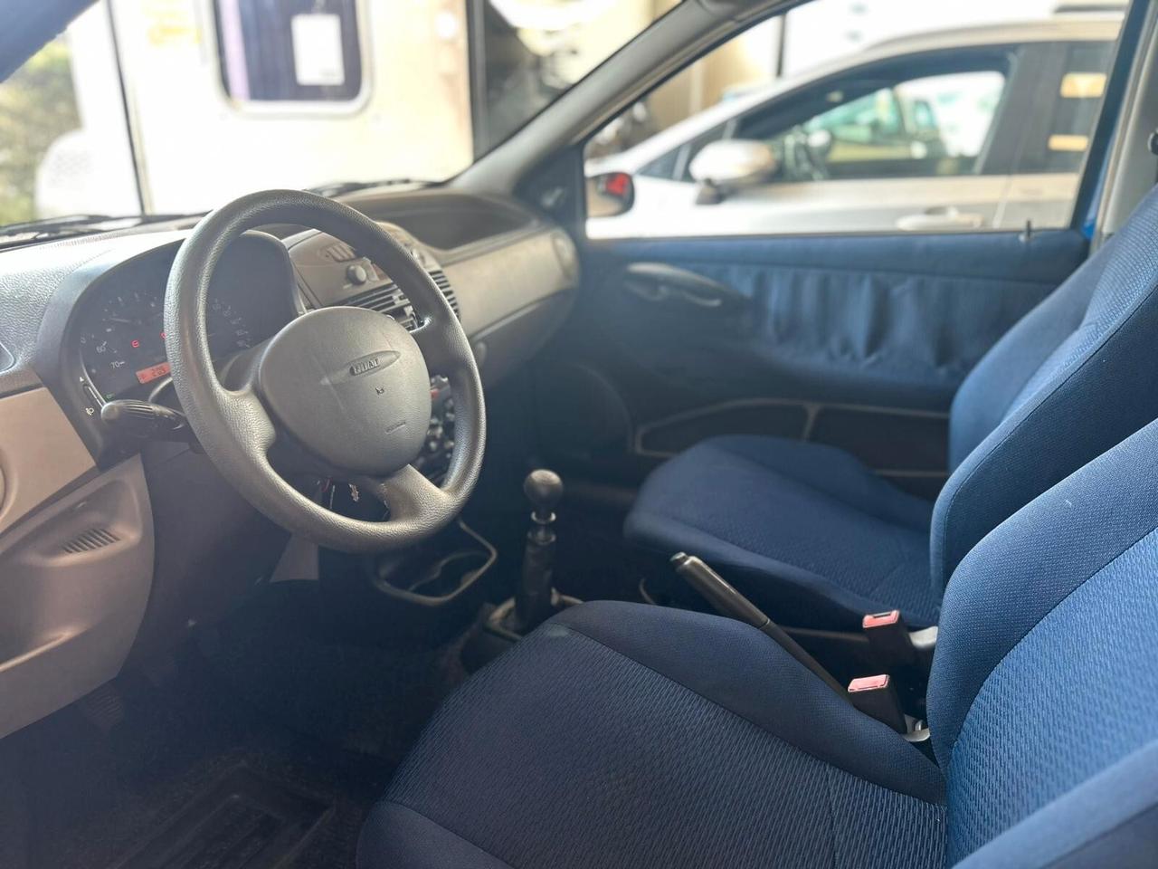 Fiat Punto 1.2i 16V soli 27000km