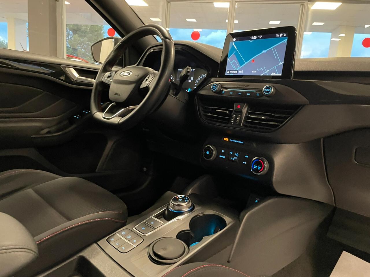 Ford Focus 1.5 EcoBlue 120cv A8 ST-Line
